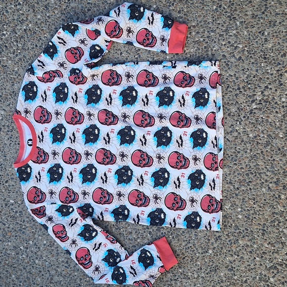 Creepy Co. Presents Beistle Halloween Spooky Skull Cat & Spiderweb Print Pajamas - Picture 3 of 15